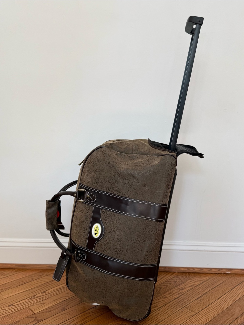 Sovrano Rolling Duffel Bag Brown Novohyde Wheeled Travel Weekender 24” Carry On